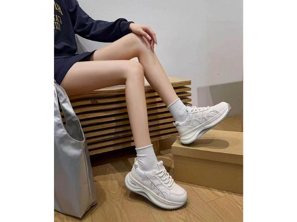 女时尚运动